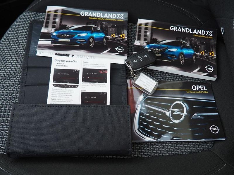 Opel Grandland X (2019) 1.5 CDTi - fotka 23 z 25
