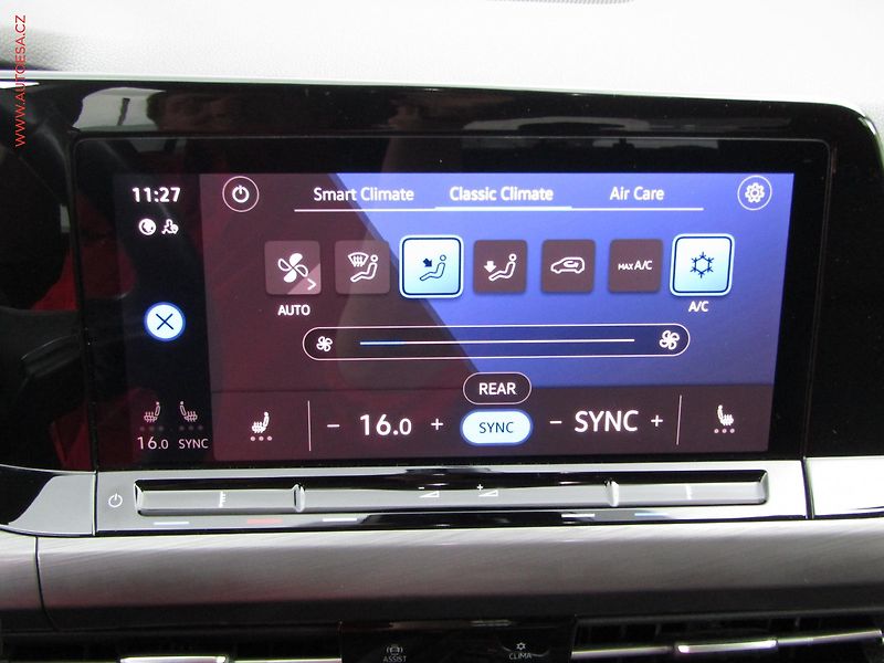 Volkswagen Golf (2020) 1.5 TSi, Style, LED, navi - fotka 17 z 22