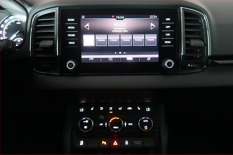 Škoda Karoq (2019) Style 1.6 TDI, Navi, Tempomat - fotka 12 z 19
