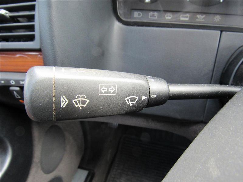 Mercedes-Benz 140 3,2 W140 300 SE 170kW Mamut - fotka 19 z 26