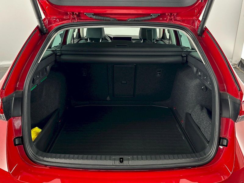 Škoda Octavia (2025) Combi DSG 2.0TDI 110kW Exclusi - fotka 35 z 39