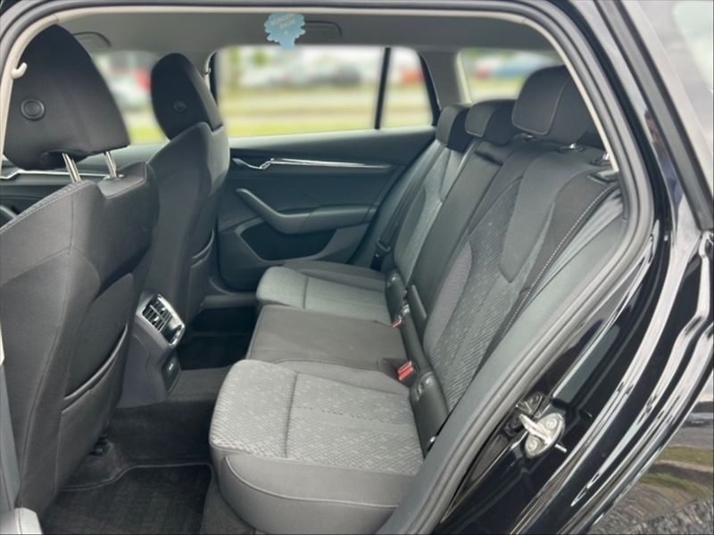 Škoda Octavia 2,0 TDI 85 Style - fotka 8 z 11