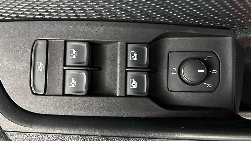 Škoda Octavia 1.5 TSI Ambition - fotka 21 z 25