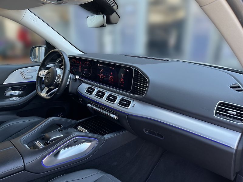 Mercedes-Benz GLE 350d 4MATIC AMG Line - fotka 15 z 21