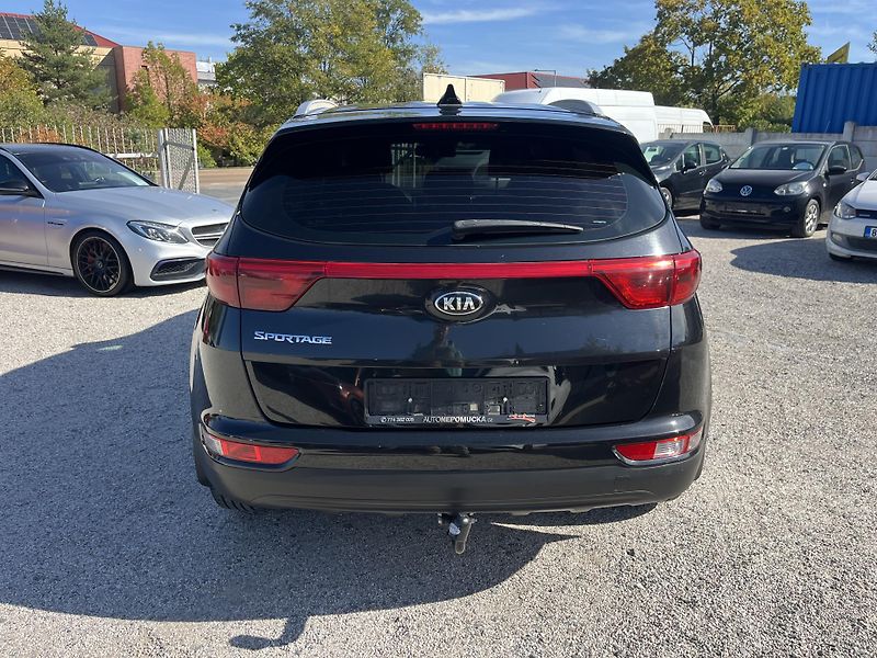 Kia Sportage (2018) 1.6GDi 97kw Tažné REZERVACE - fotka 6 z 19