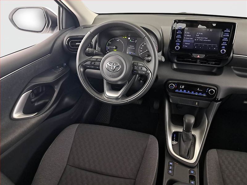 Toyota Yaris (2022) 1.5 VVT-i Hybrid, Automat - fotka 7 z 18