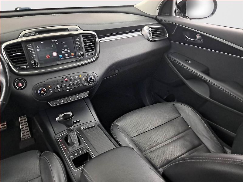 Kia Sorento (2016) 2.2 CRDi, 4X4, Automat, Kůže - fotka 8 z 23