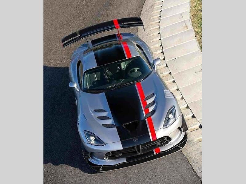 Dodge Viper ACR.