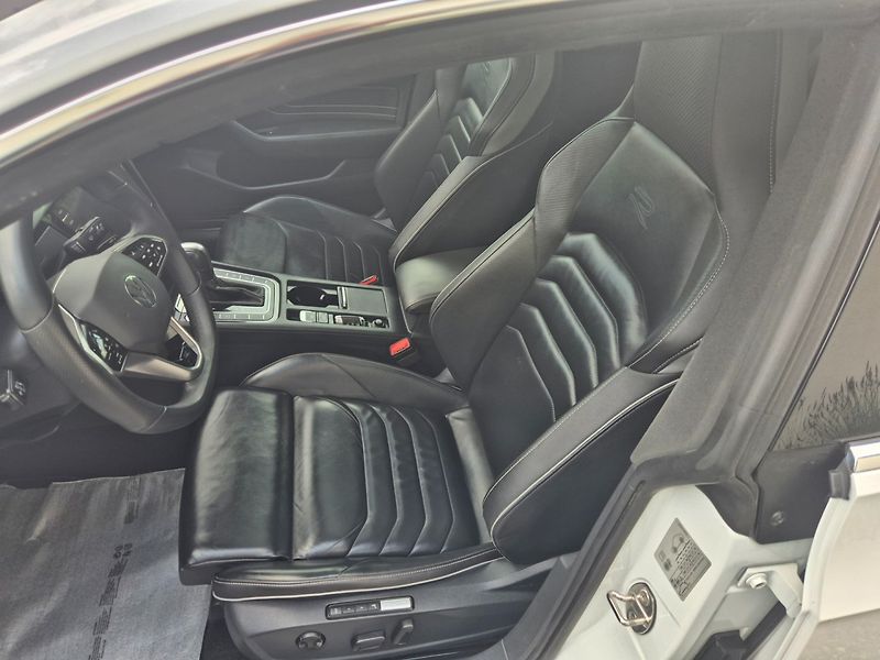 Volkswagen Arteon 2.0 TDI DSG 4x4  DPH ROZVODY - fotka 21 z 32