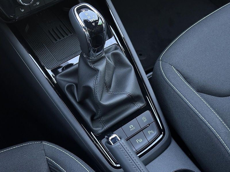 Škoda Kamiq 1.5TSi DSG Monte Carlo 150PS M - fotka 37 z 48