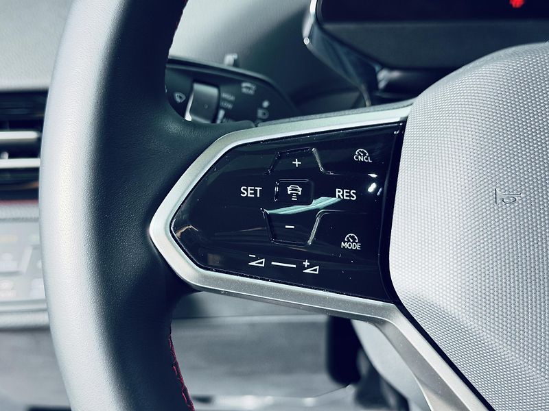 Volkswagen ID.4 (2025) GTX*4M*TAŽNÉ*360*ZÁRUKA*PANO* - fotka 20 z 40