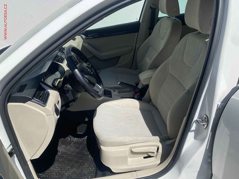 Škoda Octavia (2014) 1.4 TSi, Style, DSG - fotka 9 z 16