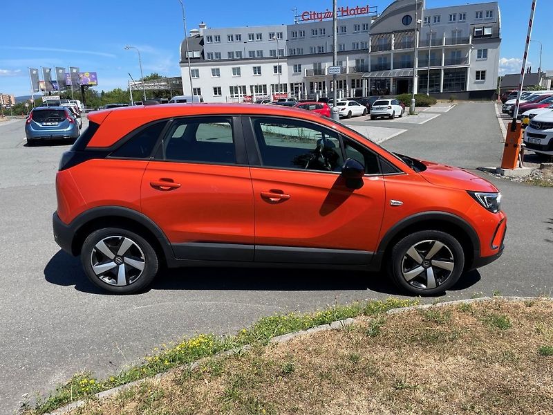 Opel Crossland Edition 1,2 Turbo, MT6 - fotka 6 z 32