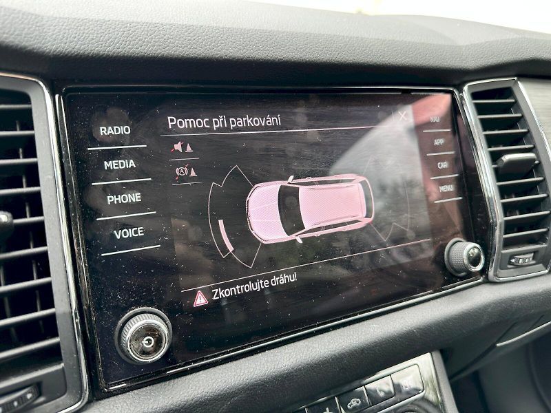 Škoda Kodiaq (2021) 2.0 TDI 110 kW Ambition 4x4 DS - fotka 18 z 25