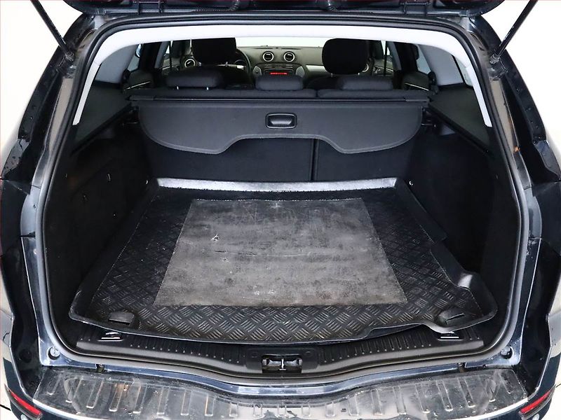 Ford Mondeo (2011) 2.0 TDCi, Serv.kniha, Tempomat - fotka 11 z 14