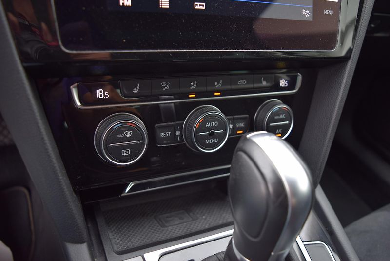 Volkswagen Passat (2018) 1.4TSI 110kw DSG HIGHLINE NAVI - fotka 24 z 50