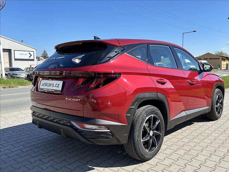 Hyundai Tucson 1,6 T-GDI - fotka 6 z 21