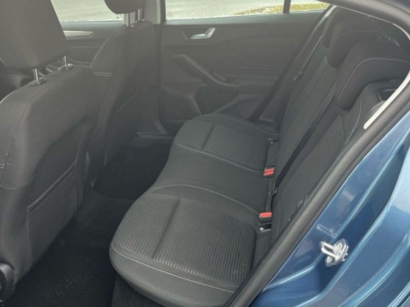 Ford Focus 1.0i,92KW,TITANIUM,SERVISKA, - fotka 12 z 14