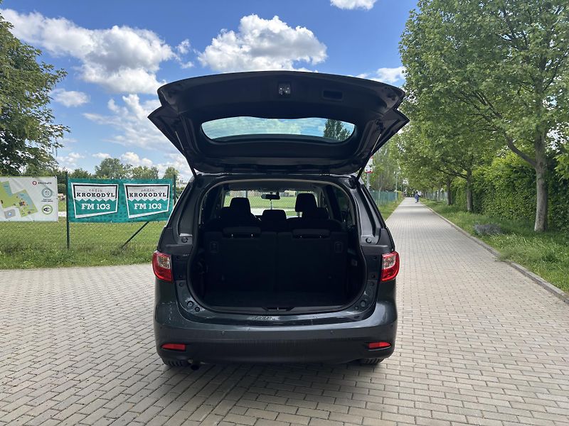 Mazda 5 1.8 Takumi - fotka 22 z 31