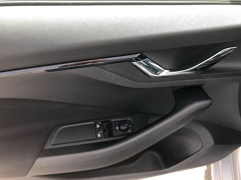 Škoda Scala Ambition 1.0 TSI/81kW 6st. - fotka 15 z 28