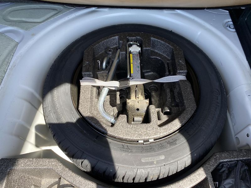 Škoda Fabia 1.2 TSI 63kW-CLIMATRONIC-TAŽNÉ - fotka 36 z 44