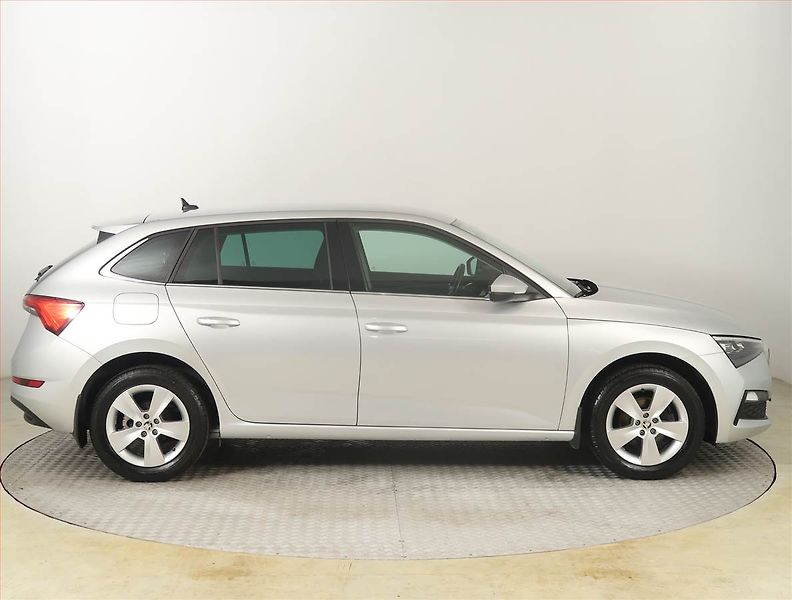Škoda Scala (2021) Style 1.5 TSI, ČR,1.maj - fotka 6 z 18