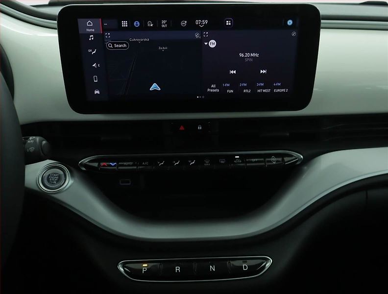 Fiat 500e (2023) 42 kWh, SoH 94% - fotka 11 z 18