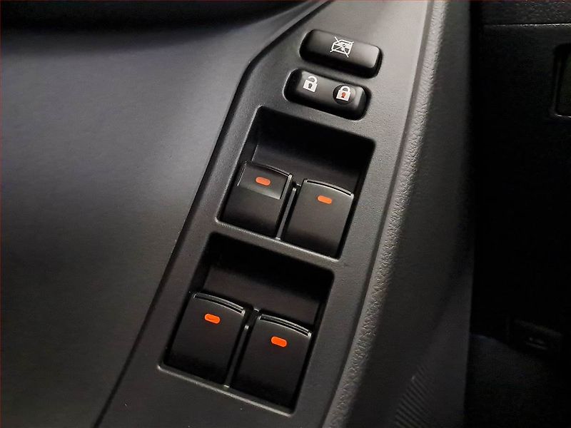 Toyota Verso (2013) 2.0 D-4D, 7 míst, Navi - fotka 16 z 19