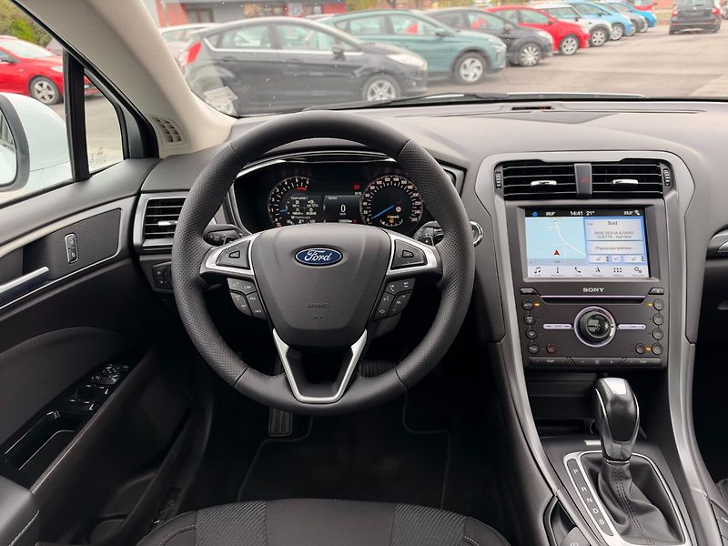 Ford Mondeo (2018) Titanium 2.0TDCi 132kW Automat - fotka 17 z 33