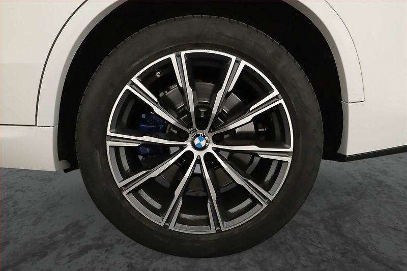 BMW X5 (2021) xDrive30d - fotka 19 z 19