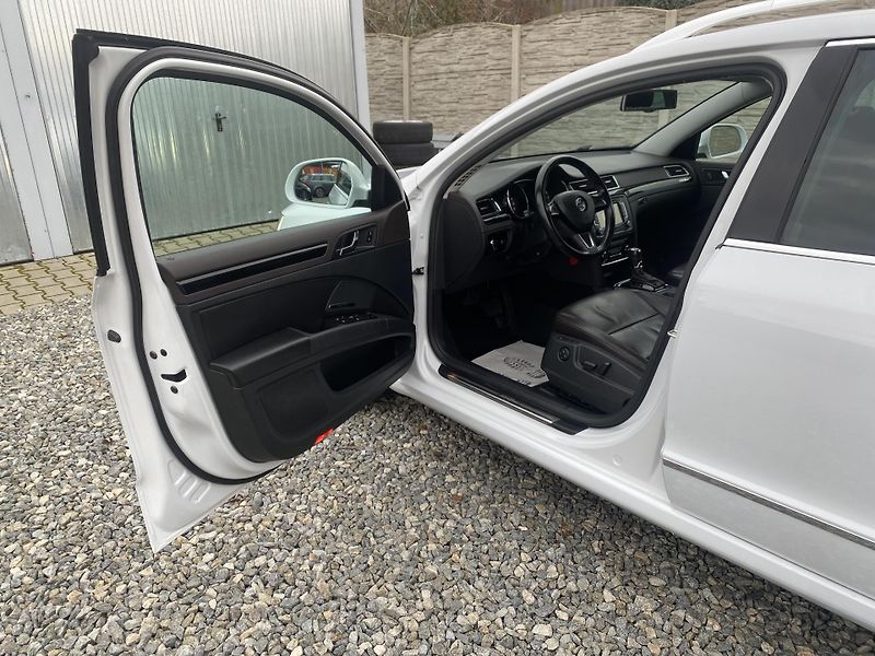 Škoda Superb 2.0TDi 4x4 170PS DSG L+K COMBI - fotka 85 z 158