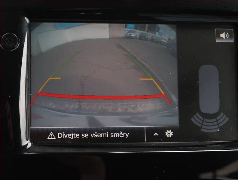 Renault Clio (2019) Limited 0.9 TCe, Navi - fotka 19 z 22
