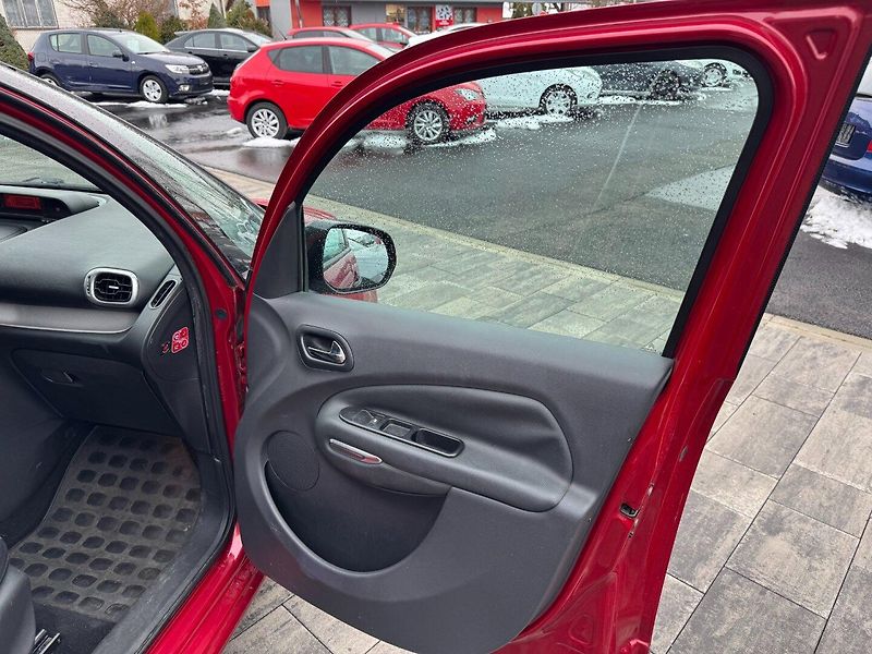 Citroën C3 Picasso (2011) 1,4i 70 KW - fotka 26 z 33