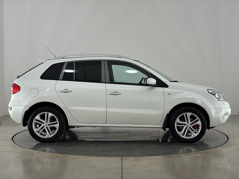 Renault Koleos Exception 4x4 - fotka 16 z 32