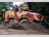 Kolový obrněný transportér Titus na podvozku Tatra 6x6.