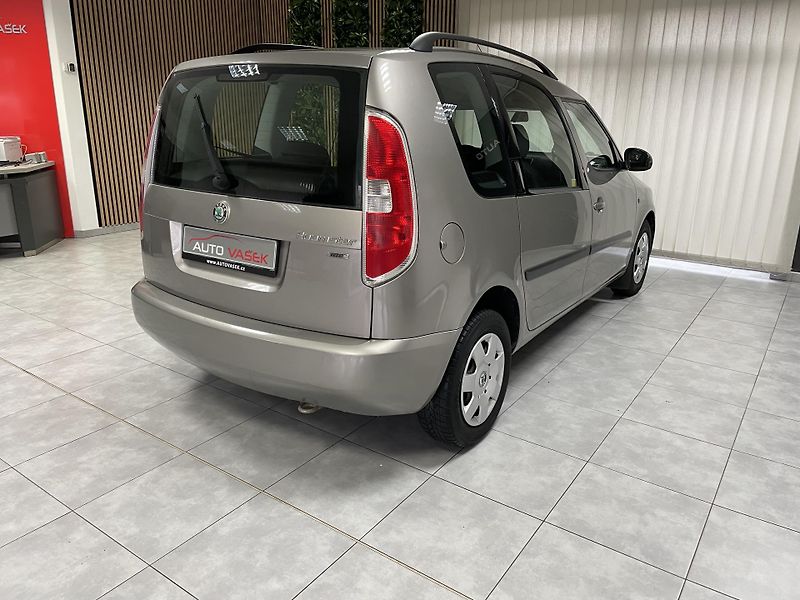 Škoda Roomster 1.2 HTp AC ČR SERVISKA - fotka 11 z 22