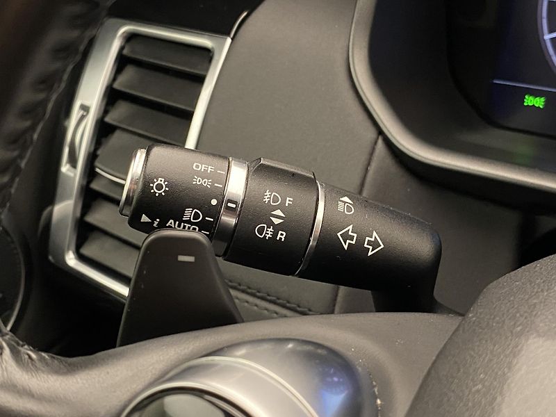 Land Rover Discovery SD6 HSE AWD AUT 7míst - fotka 21 z 49