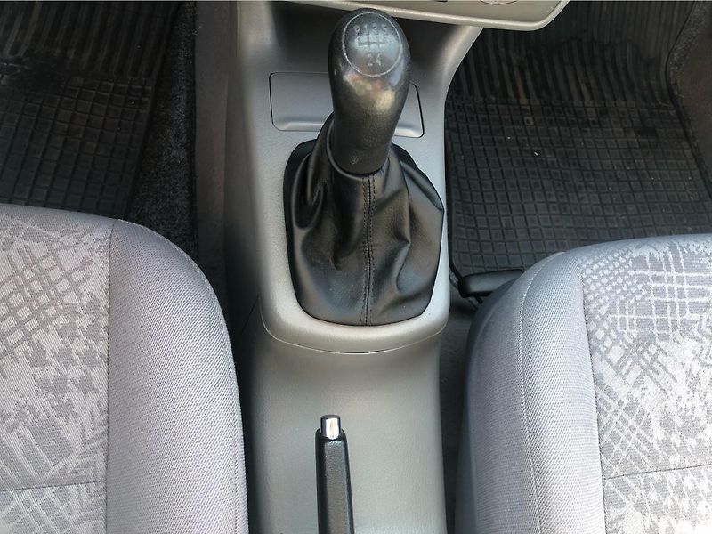 Škoda Octavia A 1.6 MPI - fotka 19 z 27