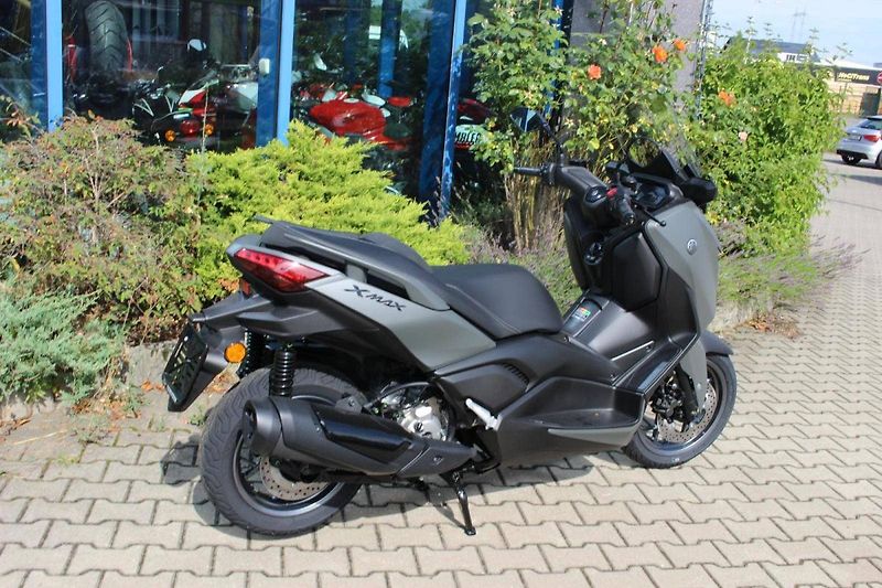 Yamaha X-Max 300 (2025) TECH CAMO 2025 Skladem - fotka 5 z 8