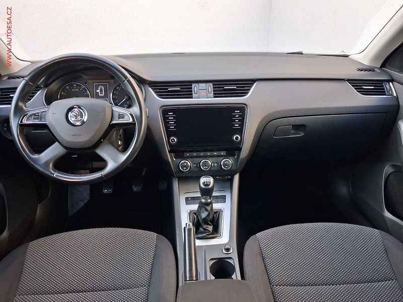 Škoda Octavia (2014) 1.4TSI, autoAC - fotka 8 z 17