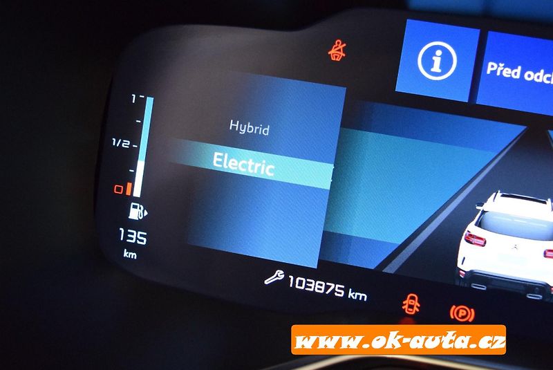 Citroën C5 Aircross HYBRID 225 ě-EAT8 165 kW-DPH - fotka 44 z 68