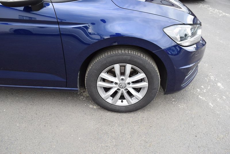 Volkswagen Touran (2018) 1.4TSI 110kw CLBMT 7MÍST NAVI - fotka 5 z 49