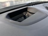 BMW Řada 5 M550i xDrive - náhled 25