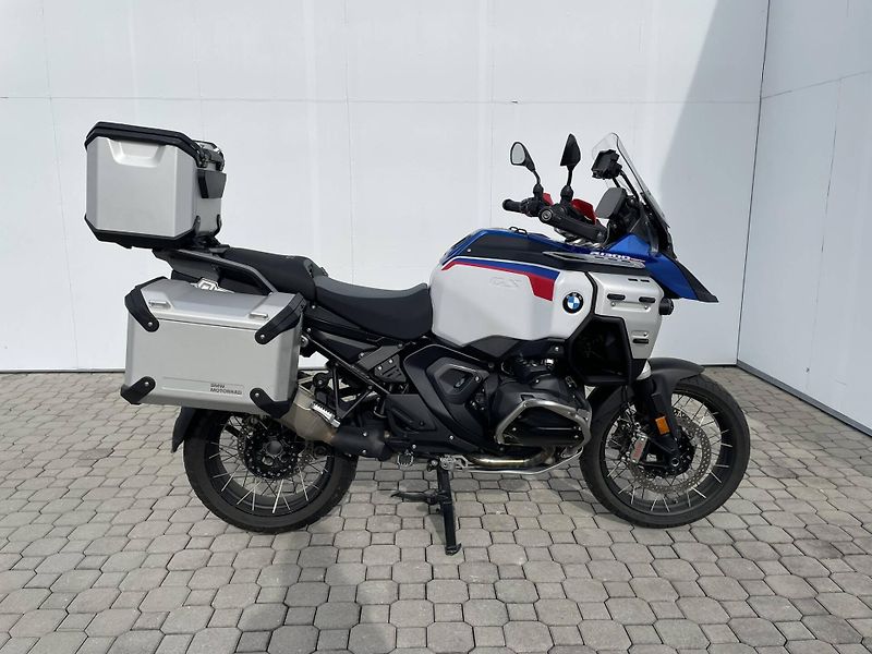 BMW (2026) R 1300 GS Adventure - fotka 2 z 16