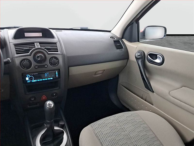 Renault Mégane (2006) 1.6 16V, po STK, plně pojízdný - fotka 8 z 16