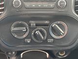Nissan Juke (2010) 1.6i, AC, tempo - náhled 16
