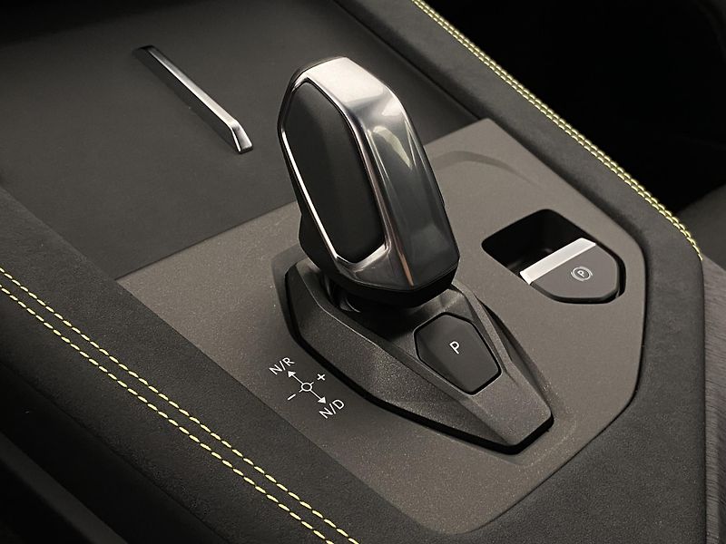 Lynk & Co 01 (2025) CORE PHEV AUT CZ 1.maj - fotka 35 z 90