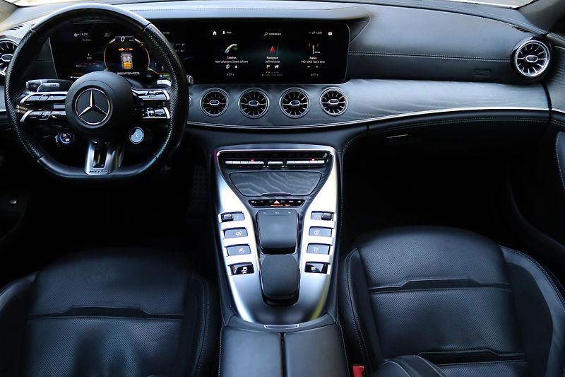 Mercedes-Benz AMG GT 53 4MATIC+ 4D 320kW DPH - fotka 37 z 49