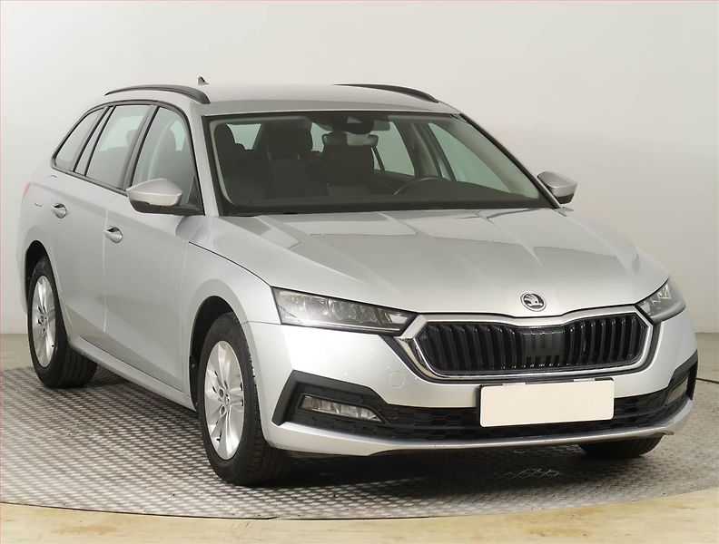 Škoda Octavia (2023) Ambition 2.0 TDI - fotka 1 z 18