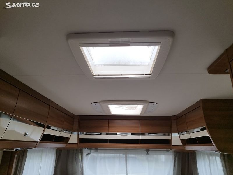 Dethleffs NOMAD KLIMA TOP STAV - fotka 20 z 25